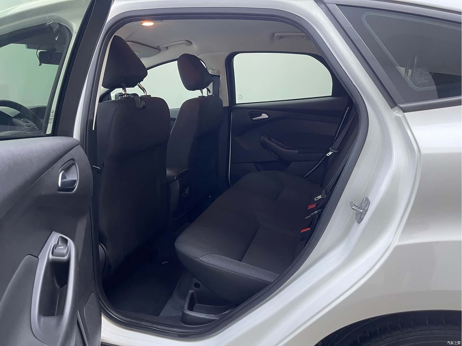 Ford Focus, 2018 14