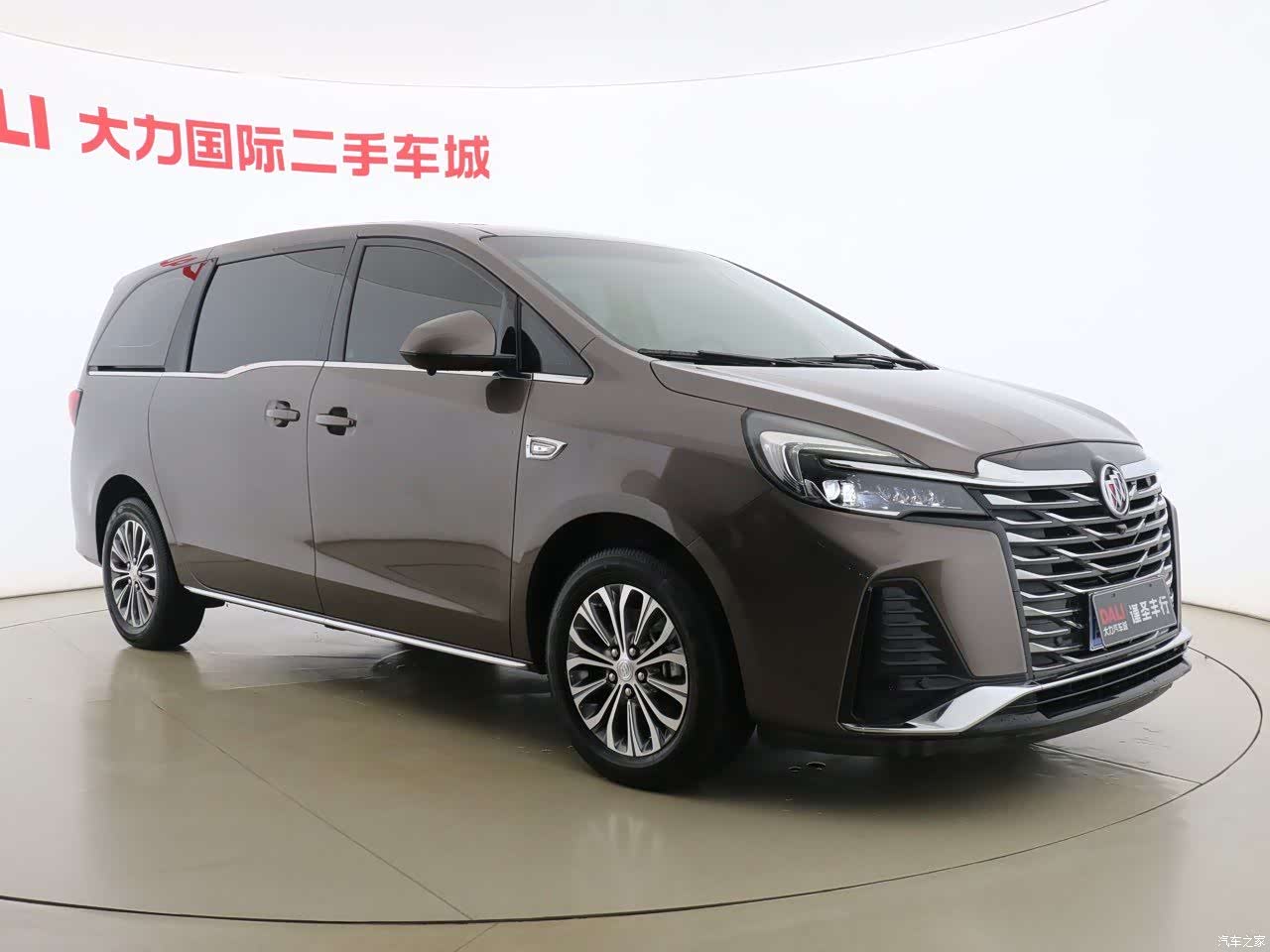Buick GL8, 2023 3