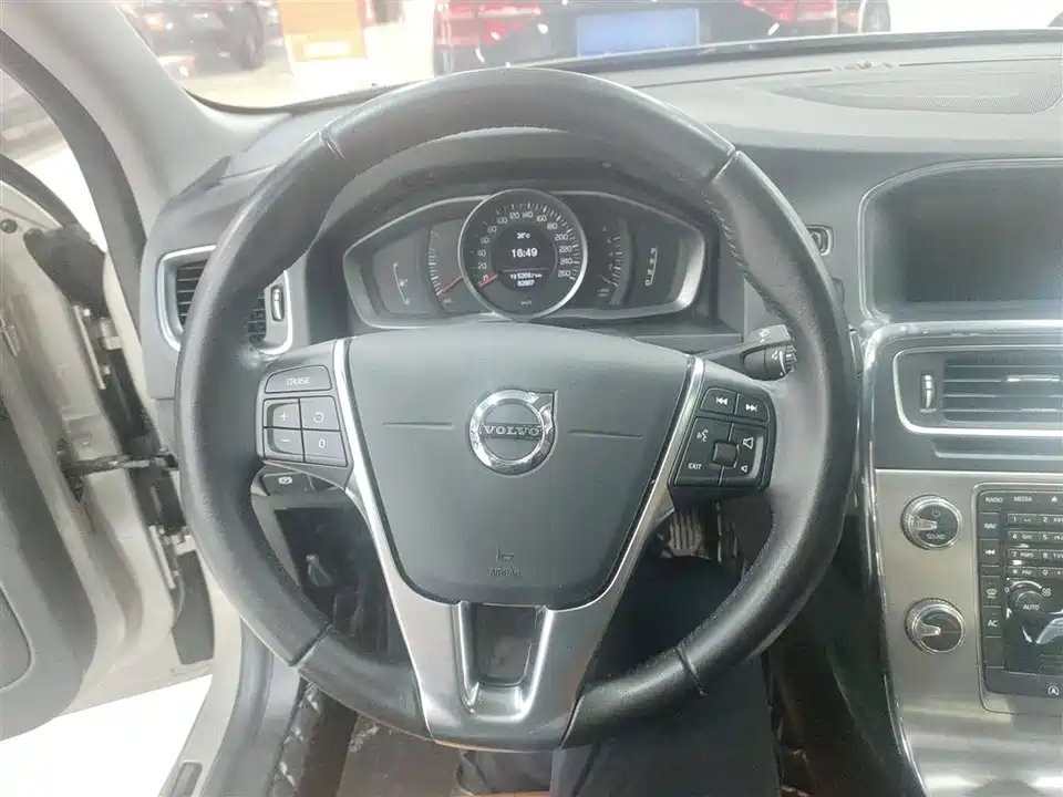 Volvo S60