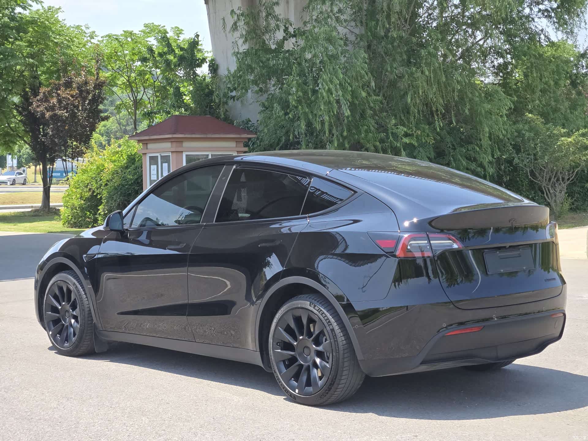 Tesla Model Y, 2022 4