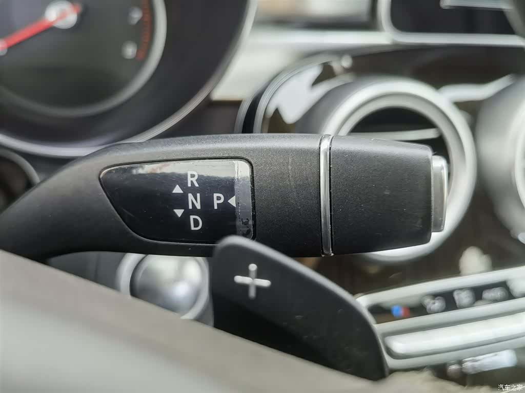 Mercedes-Benz GLC, 2019 13