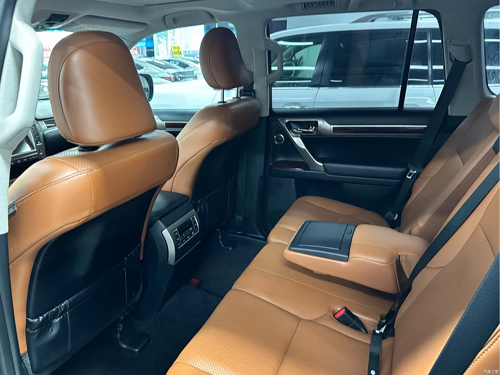 Lexus GX, 2015 12