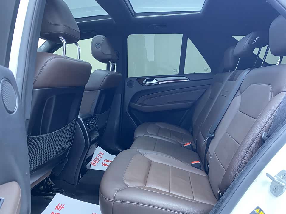 Mercedes-Benz M class