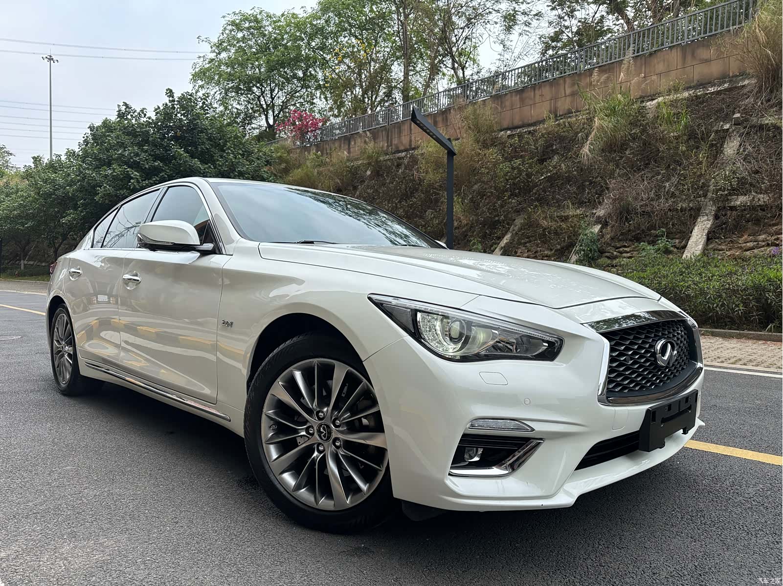 Infiniti Q50L, 2019 3
