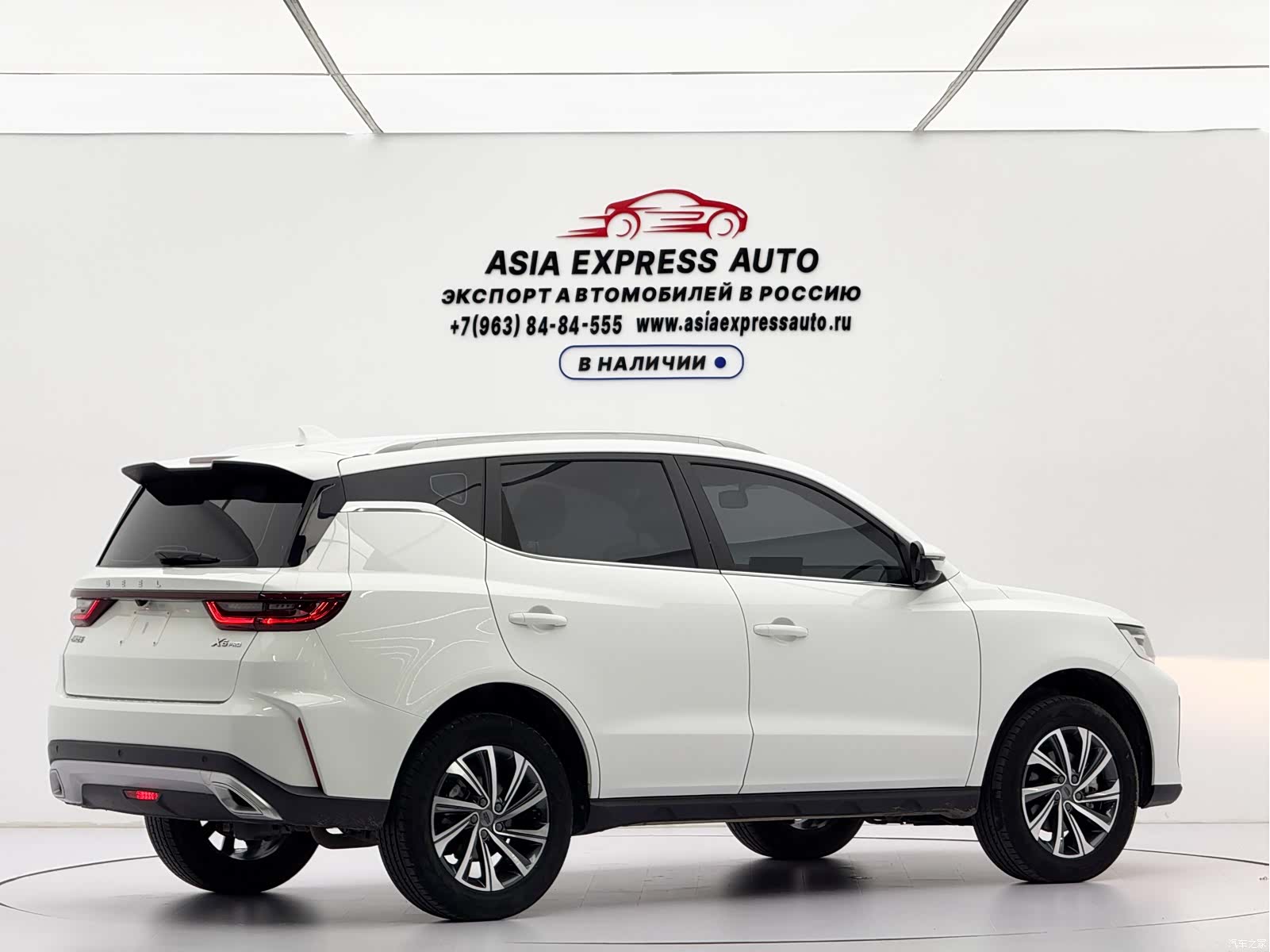 Geely X6, 2022 4