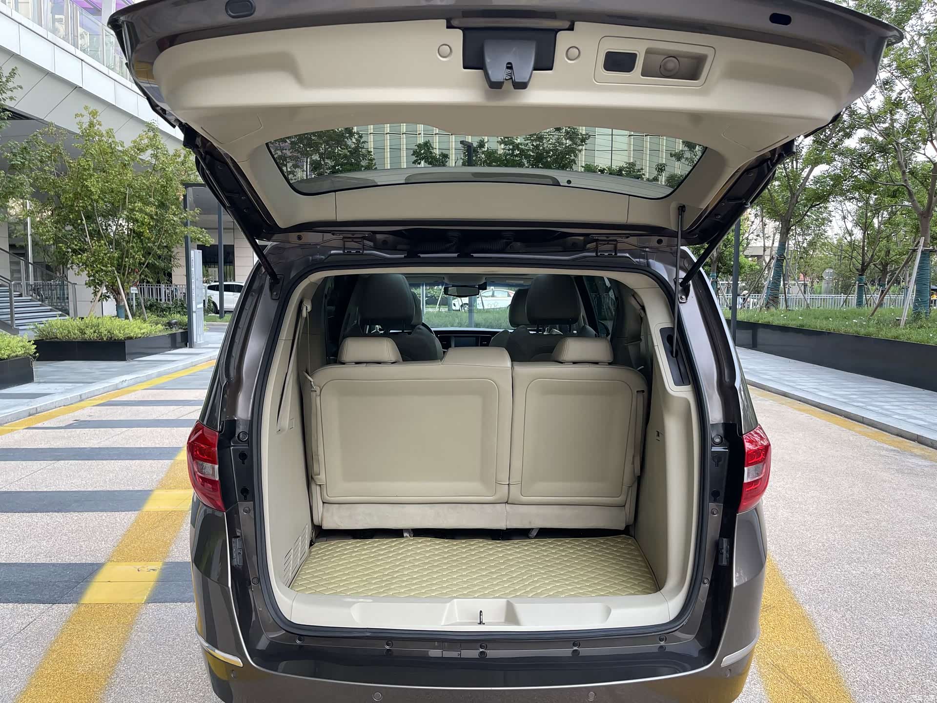 Buick GL8, 2015 20