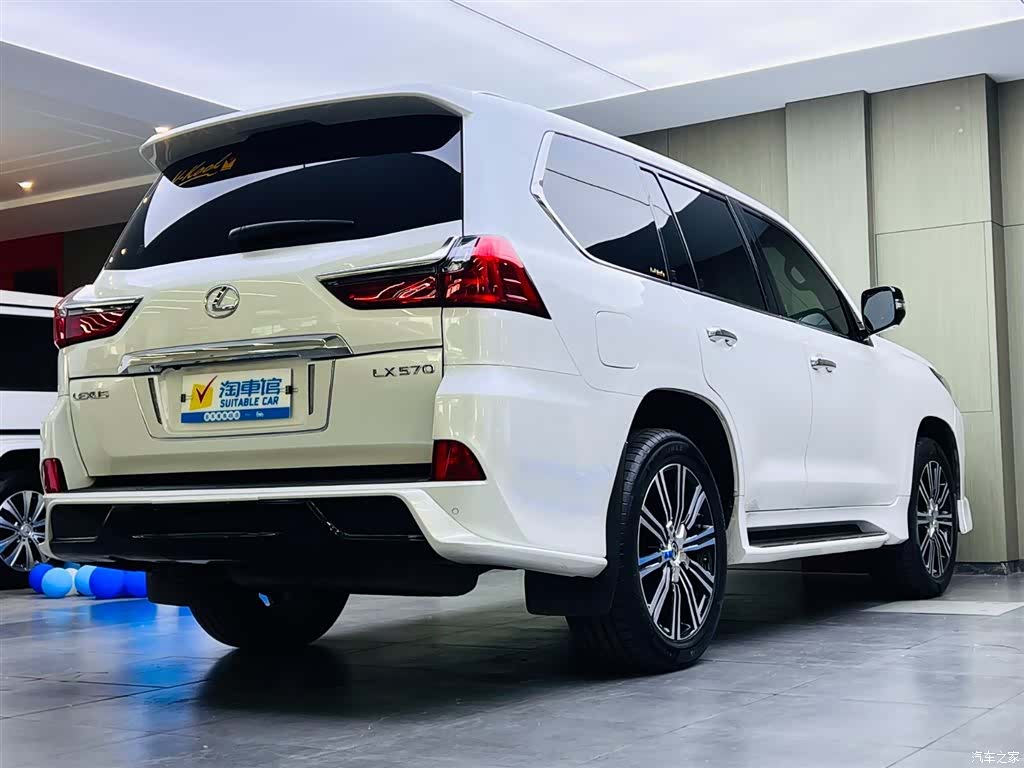 Lexus LX, 2019 4