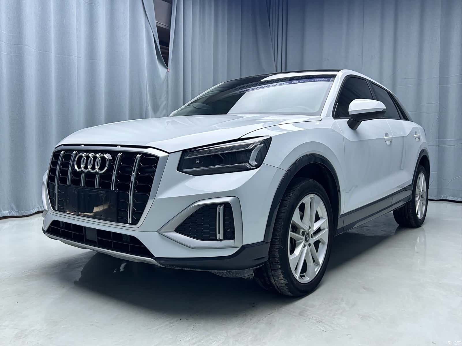 Audi Q2L, 2022 1