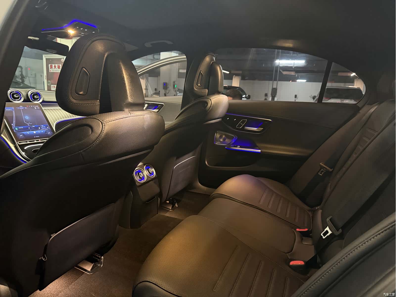 Mercedes-Benz C-Class, 2023 13