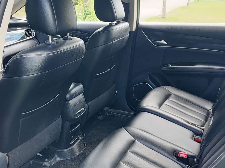 BYD Song MAX 2017 1.5T МКПП zhi lian Люкс 7 seats