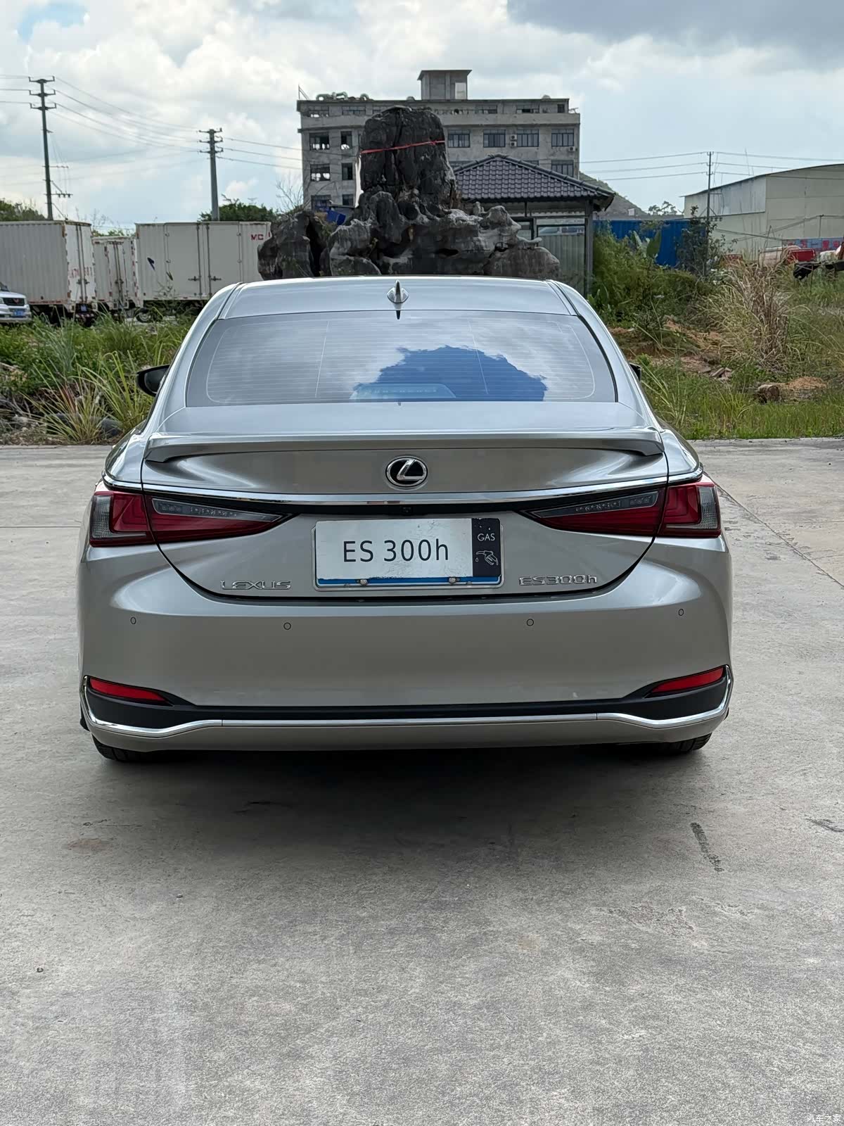 Lexus ES, 2023 9