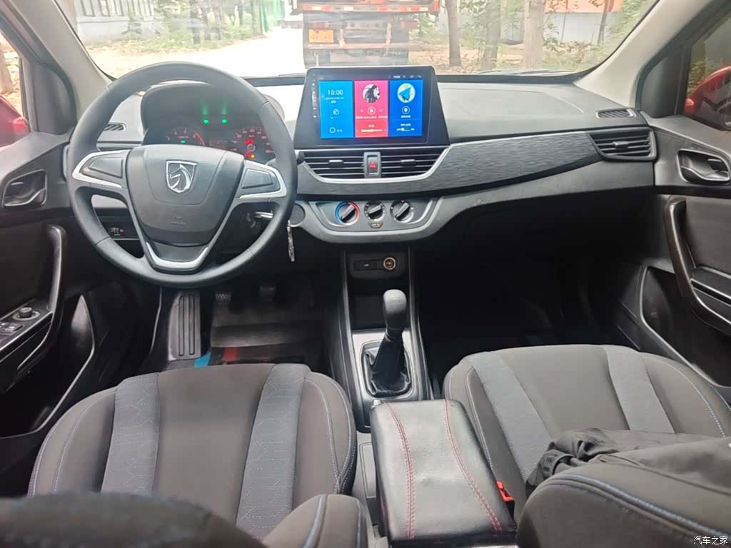 Wuling 310, 2018 10