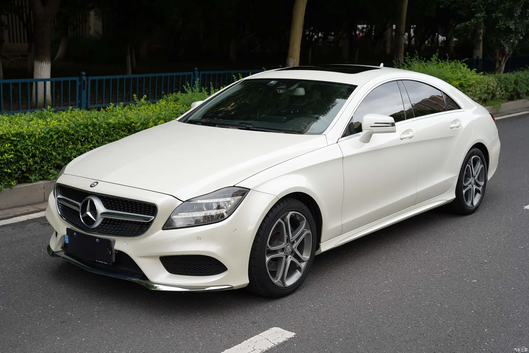Mercedes-Benz CLS, 2015 1