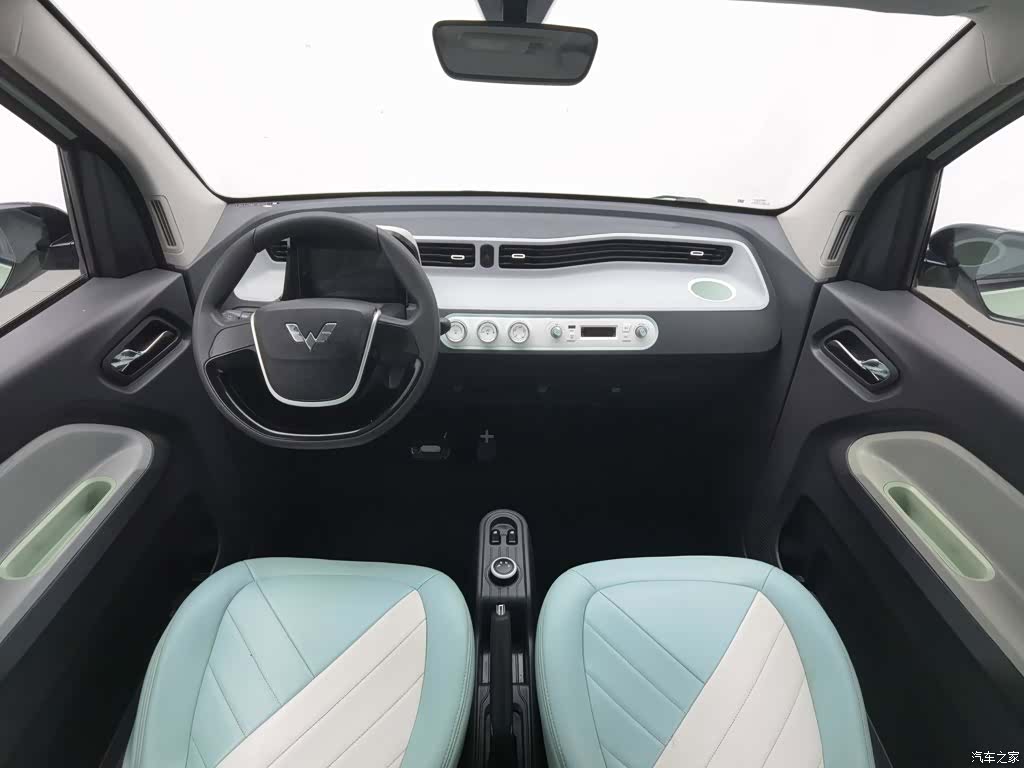 Wuling MINIEV, 2023 все фото