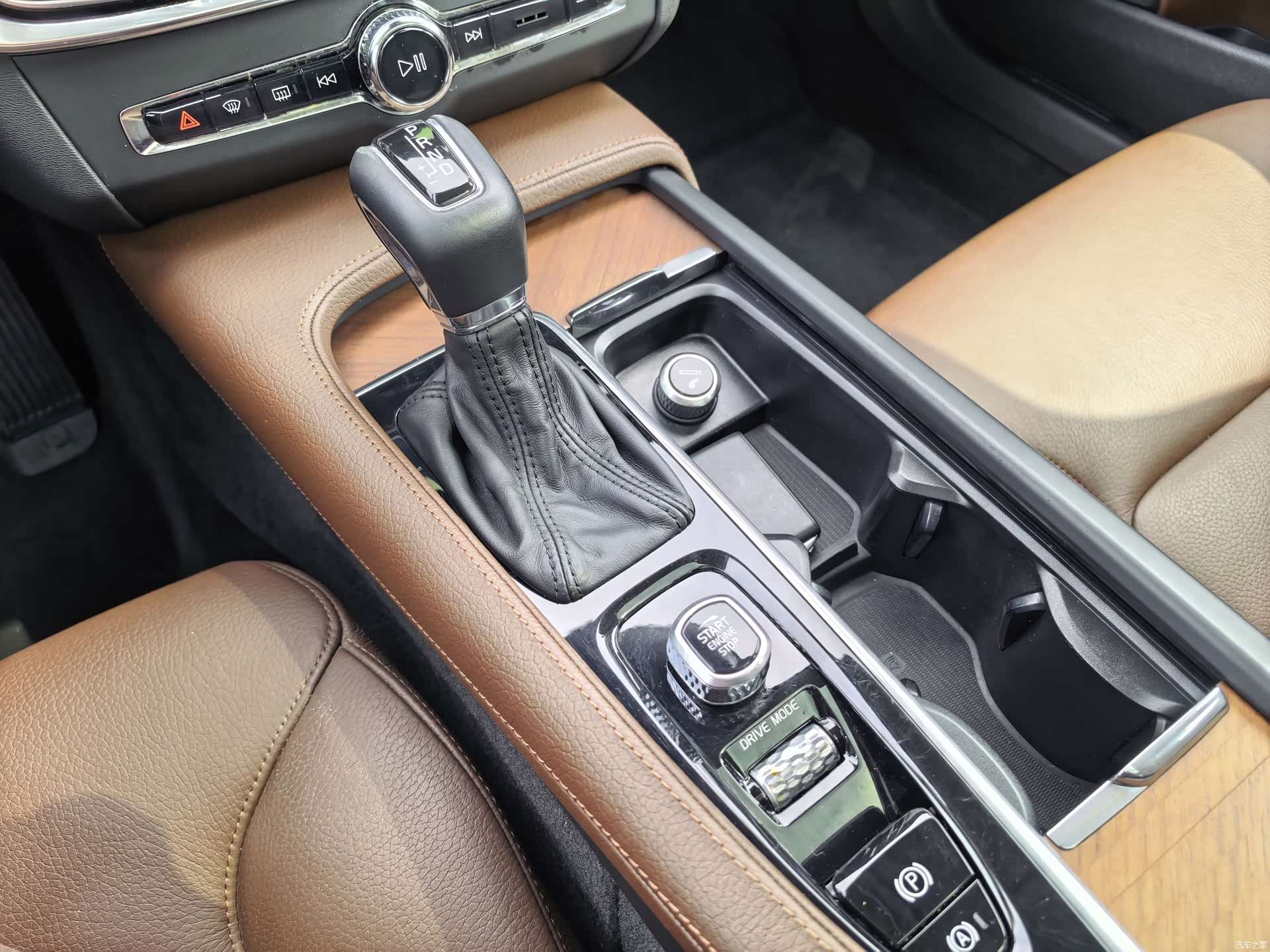 Volvo S90, 2018 16