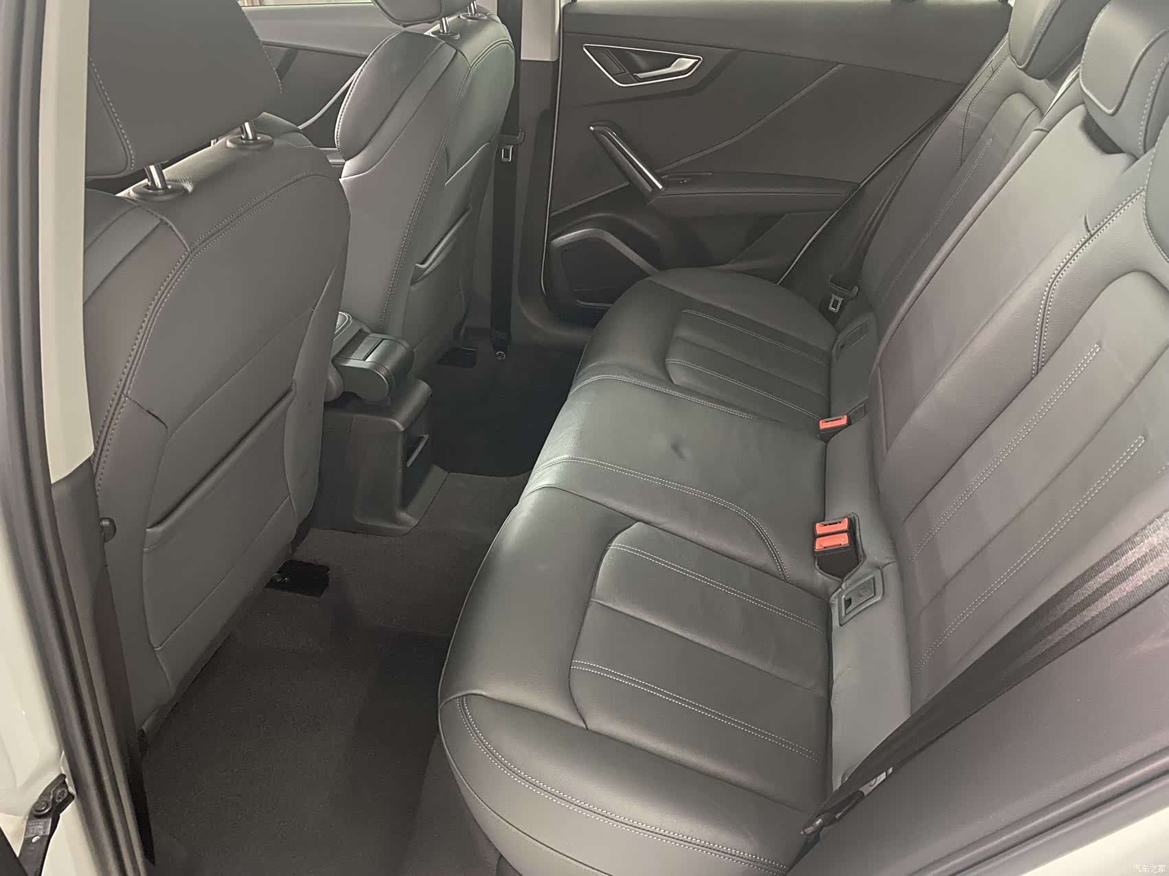 Audi Q2L, 2022 15