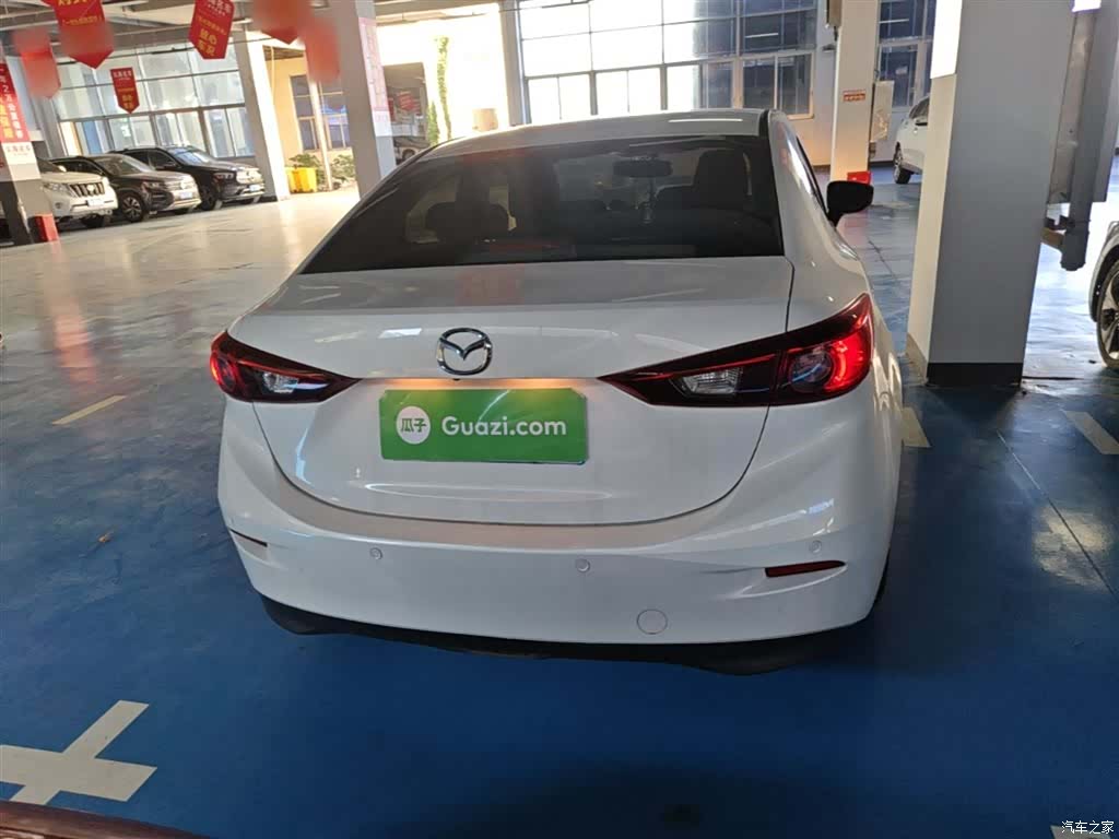 Mazda Mazda3, 2016 6