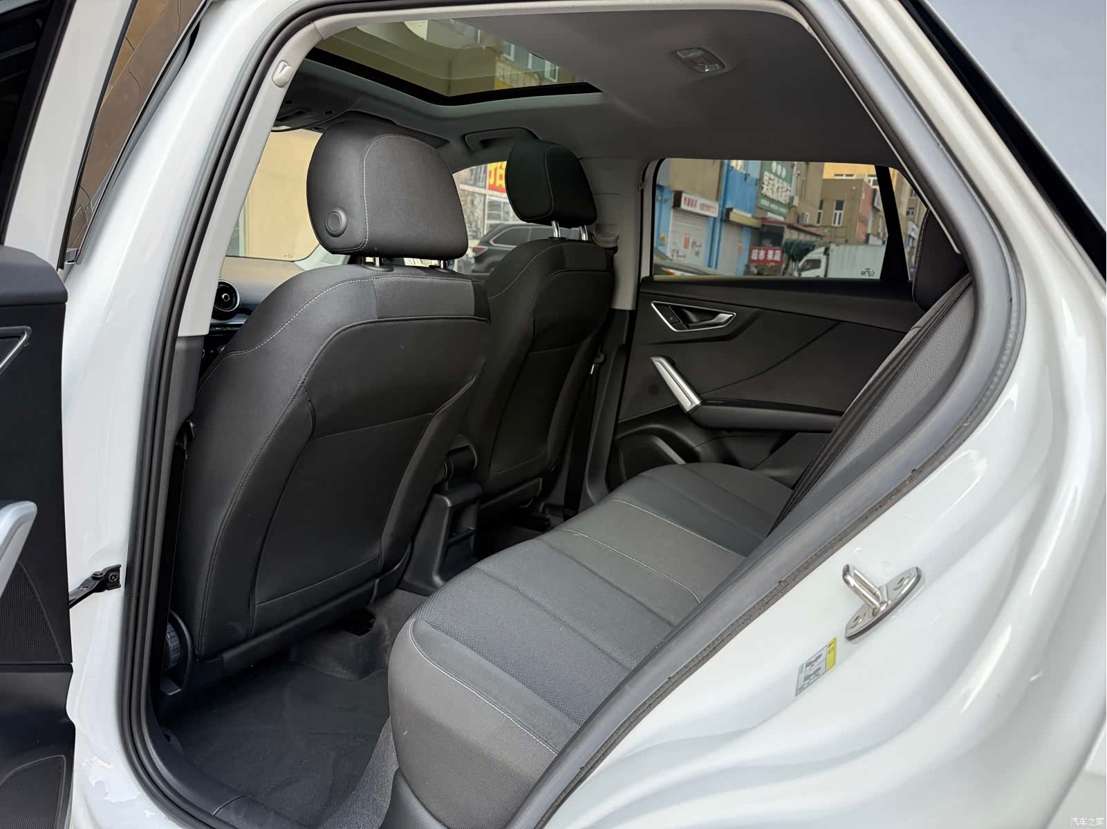 Audi Q2L, 2020 11