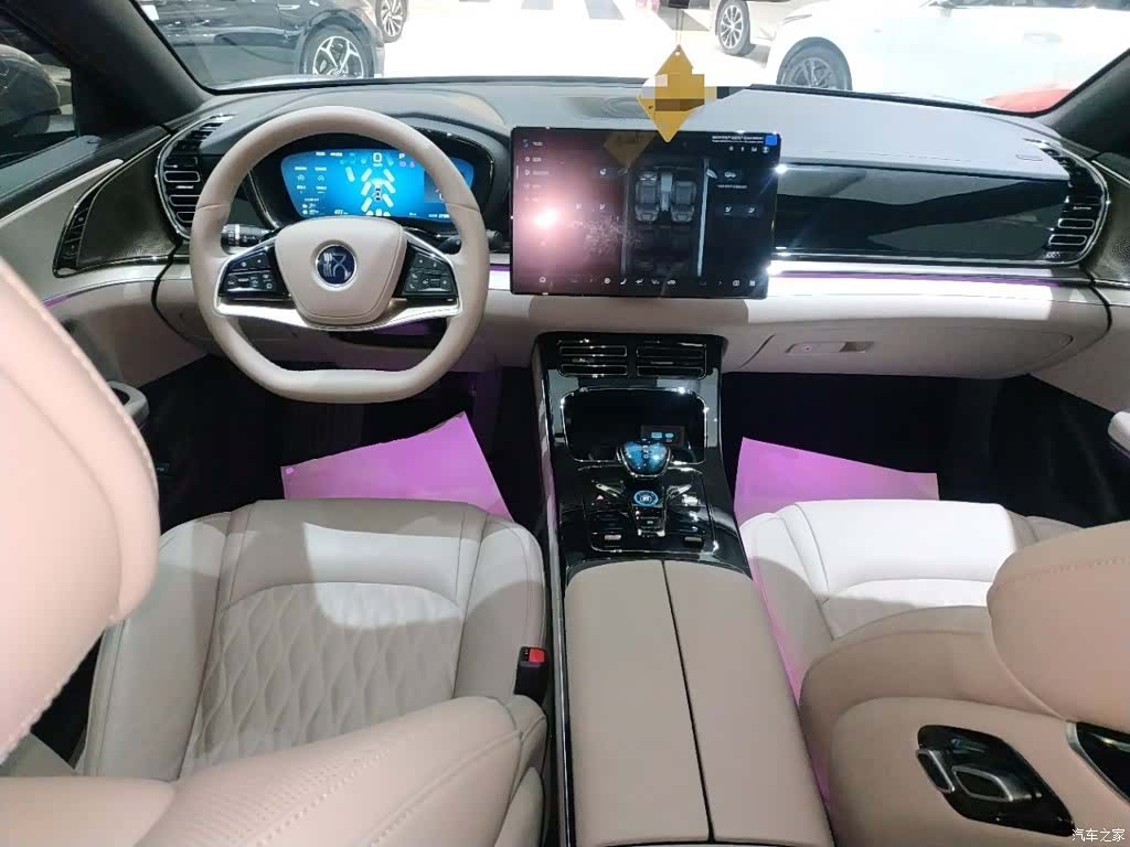 BYD Han, 2025 10