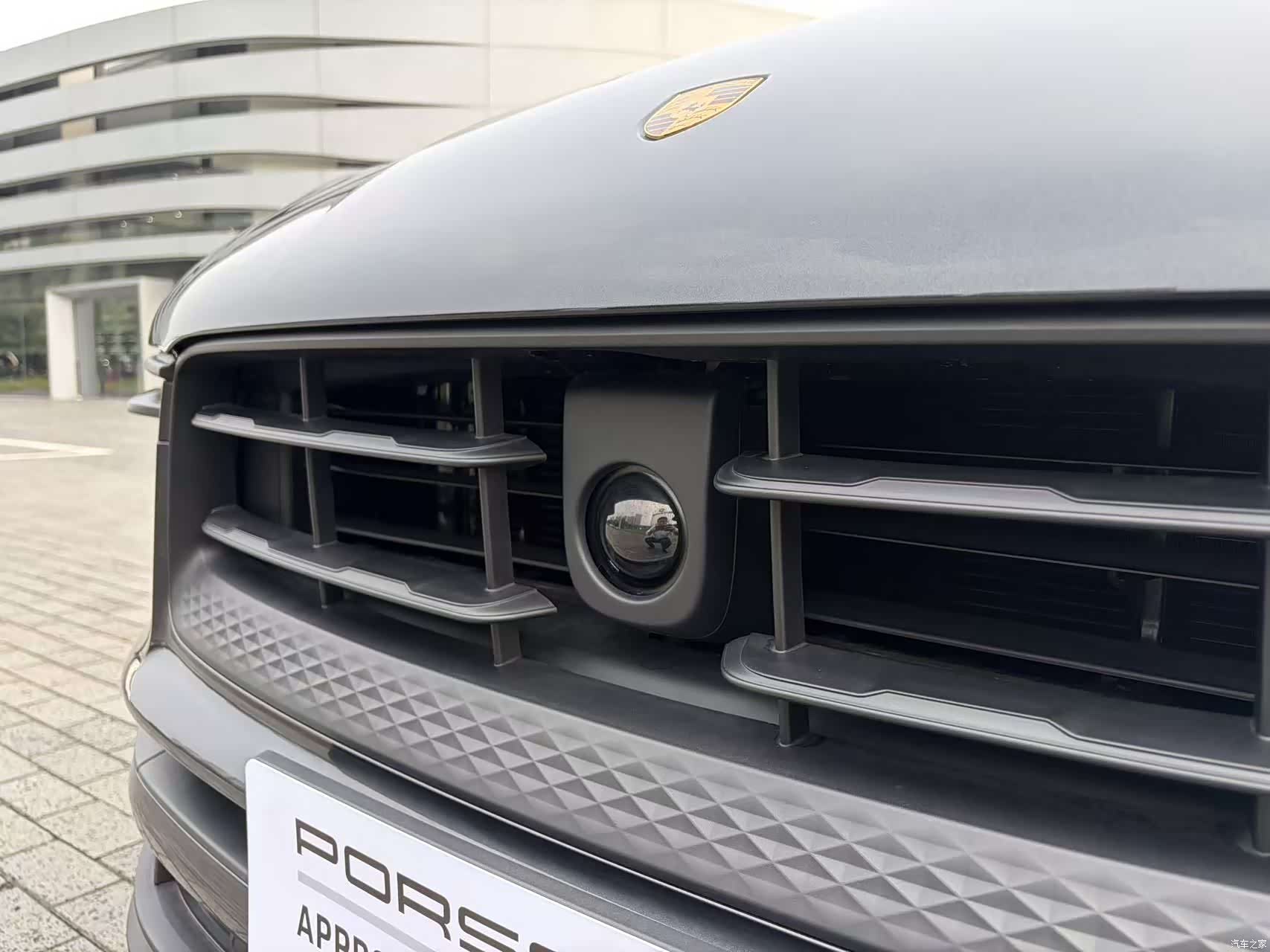 Porsche Macan, 2024 4