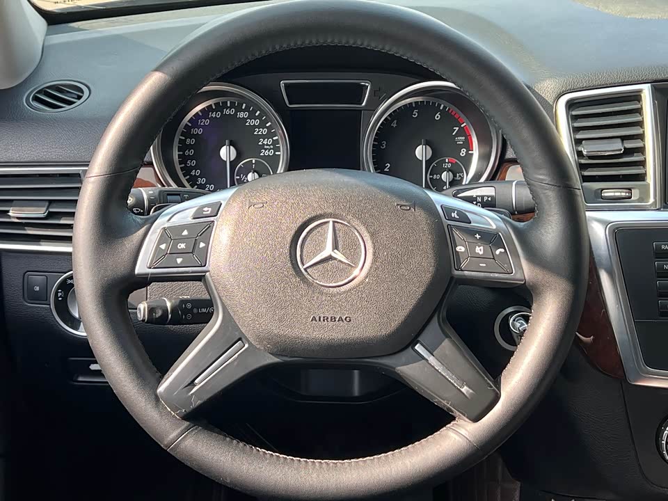 Mercedes-Benz M class