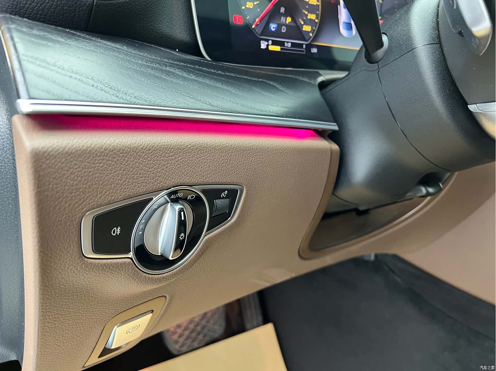 Mercedes-Benz E-Class, 2019 6