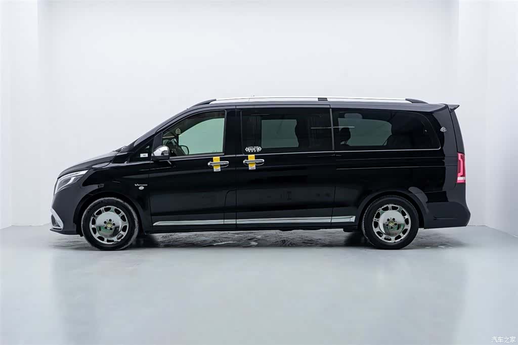 Mercedes-Benz VI, 2019 7