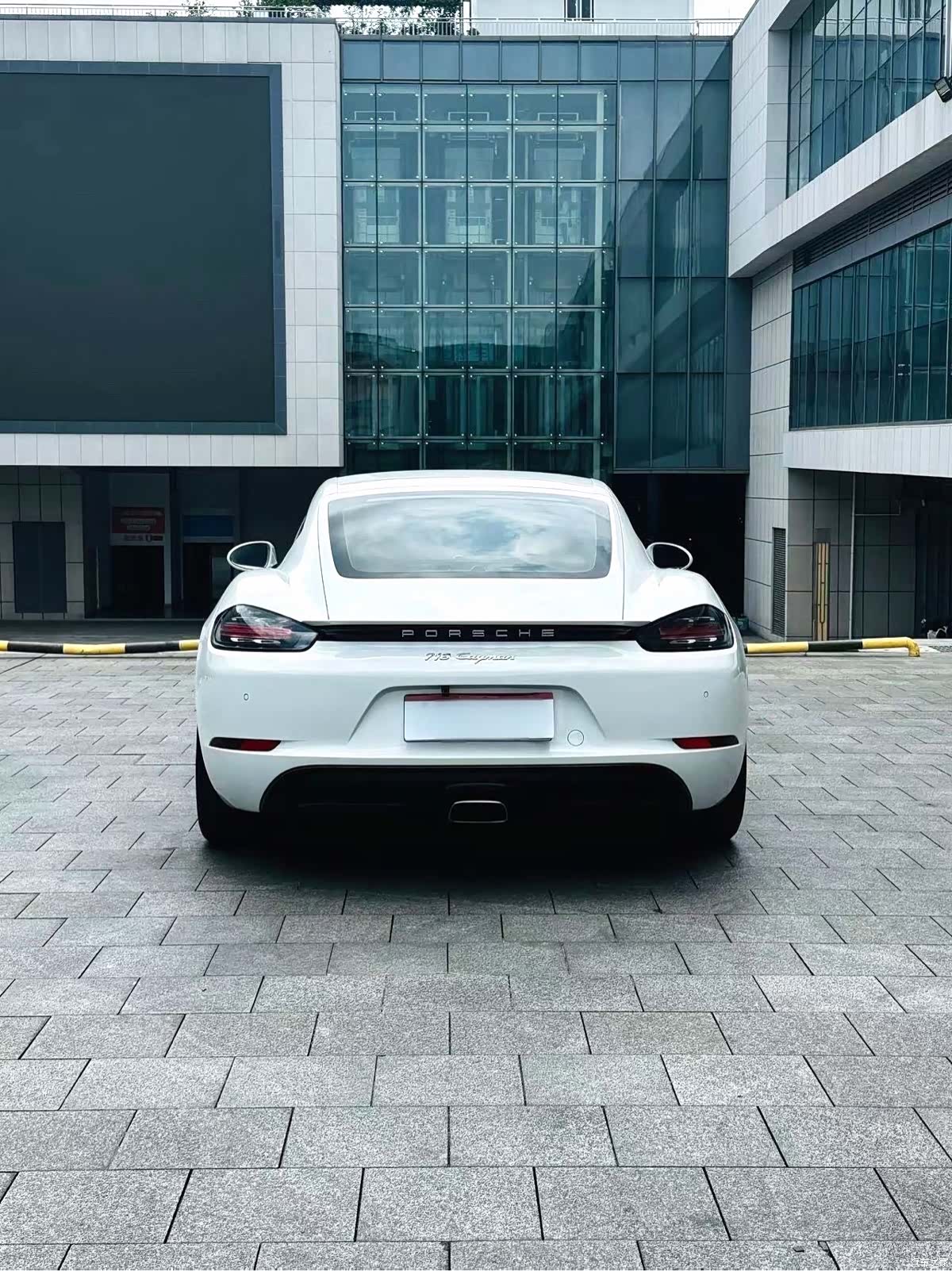 Porsche Cayman, 2018 7