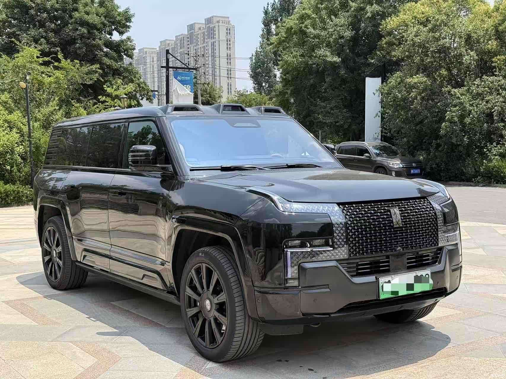 Yangwang U8, 2025 3