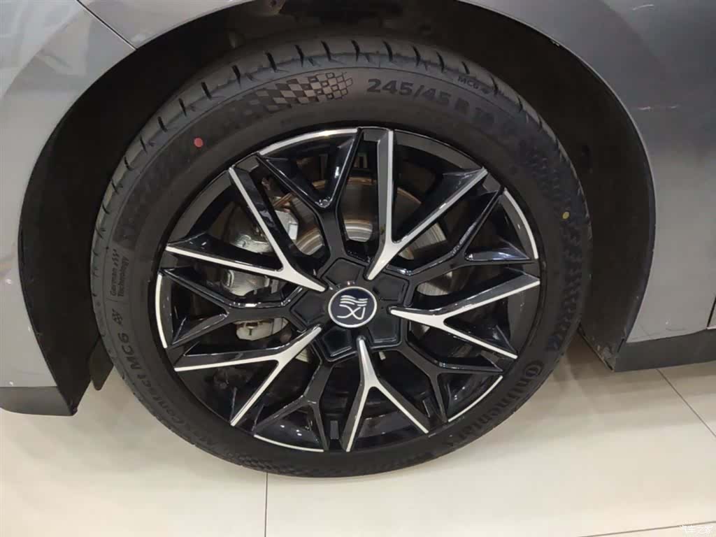 BYD Han, 2025 23