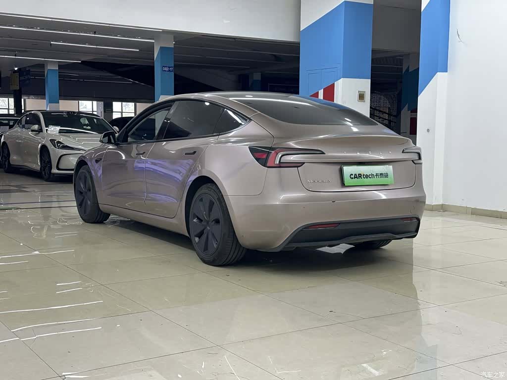 Tesla Model 3, 2023 6