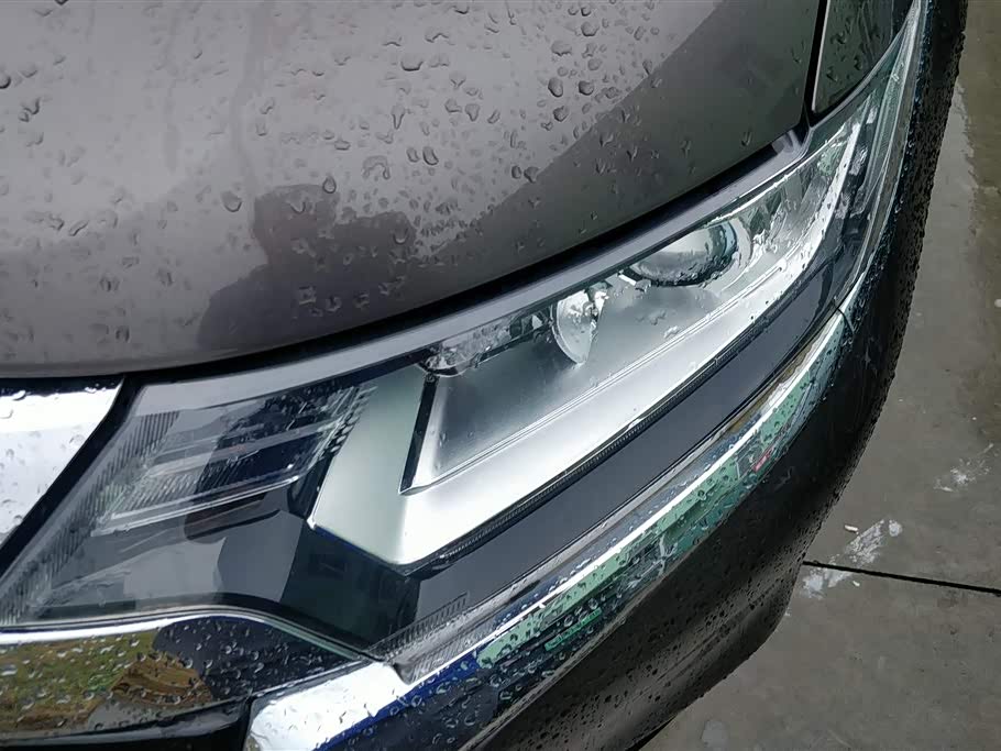 Mitsubishi Outlander Mitsubishi Outlander