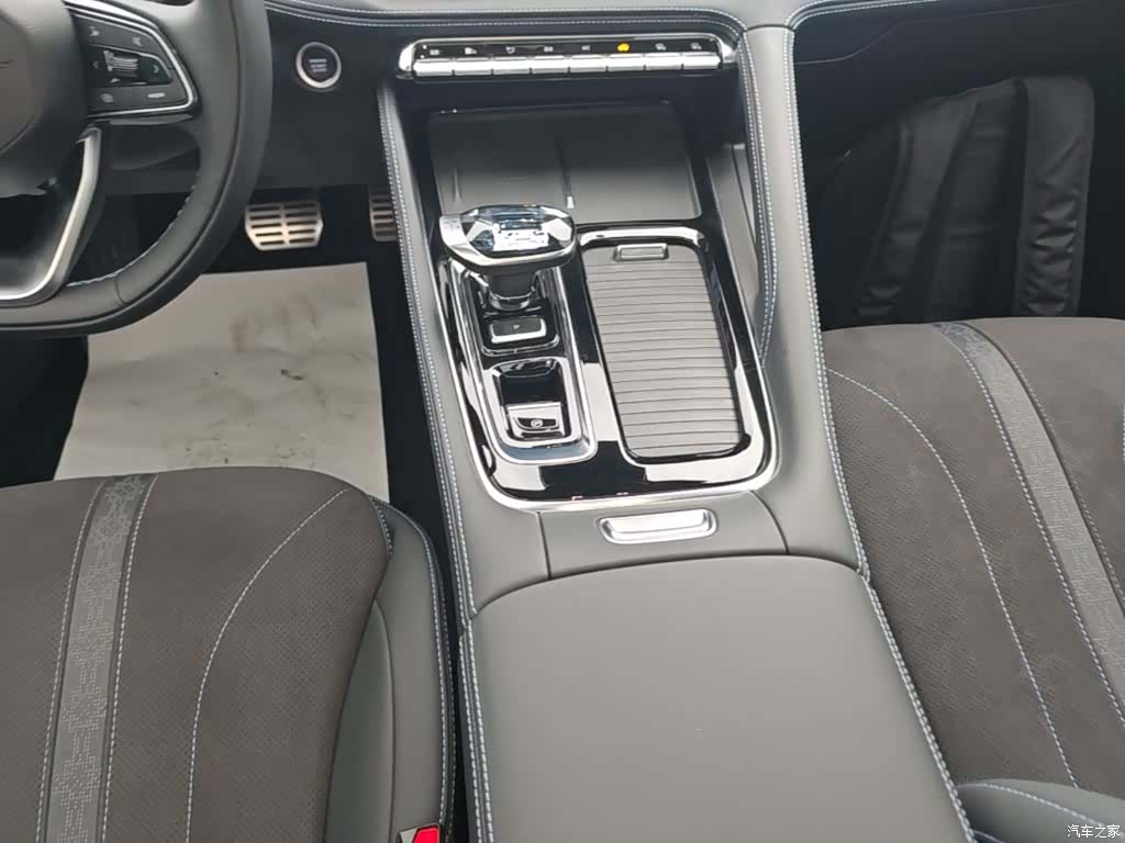 Geely Preface, 2025 14