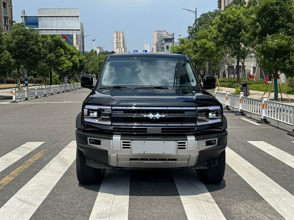BYD Leopard 5 BYD Leopard 5