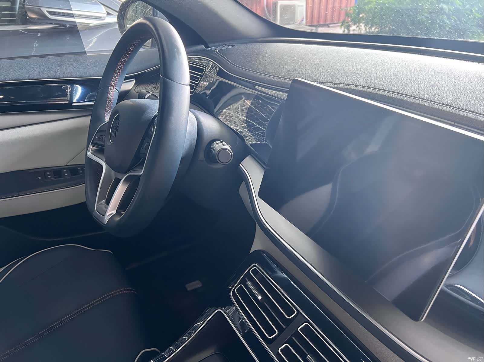 BYD Qin, 2023 10