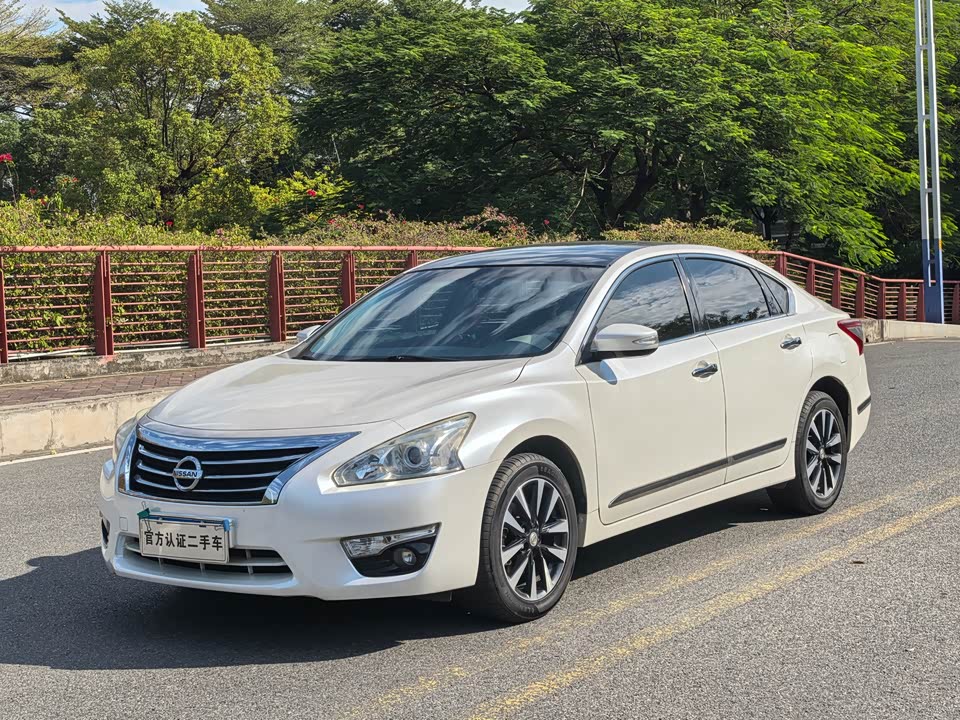 Nissan Teana