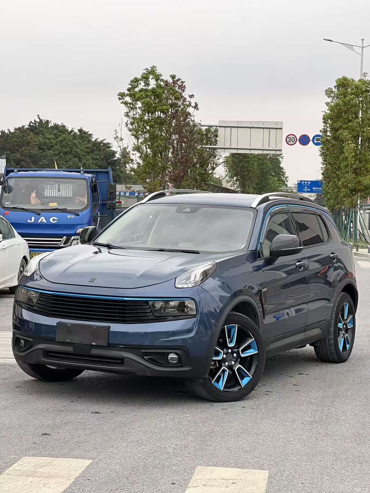 Lynk & Co 01, 2019 1