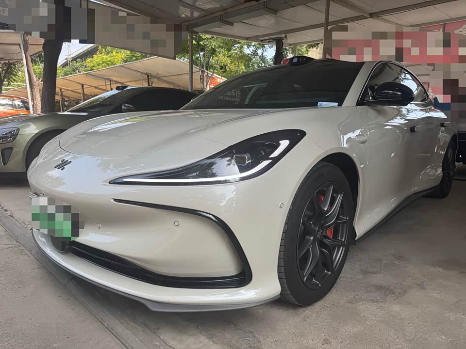 IM Motors Zhiji L6 IM Motors Zhiji L6