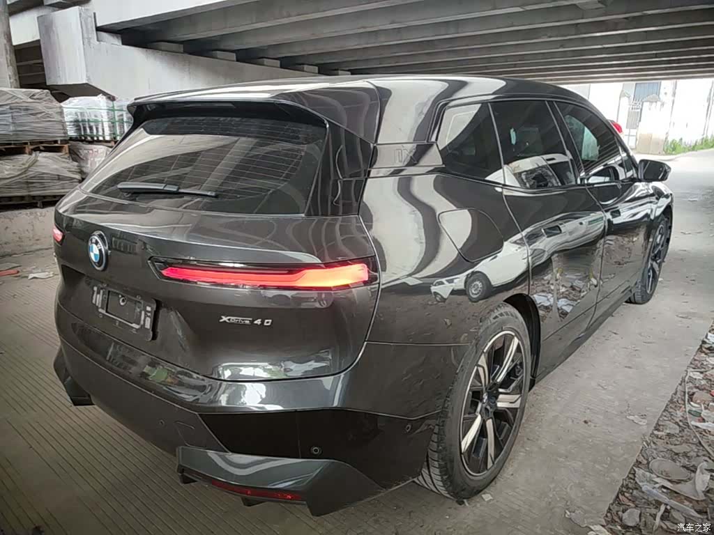 BMW iX, 2023 7