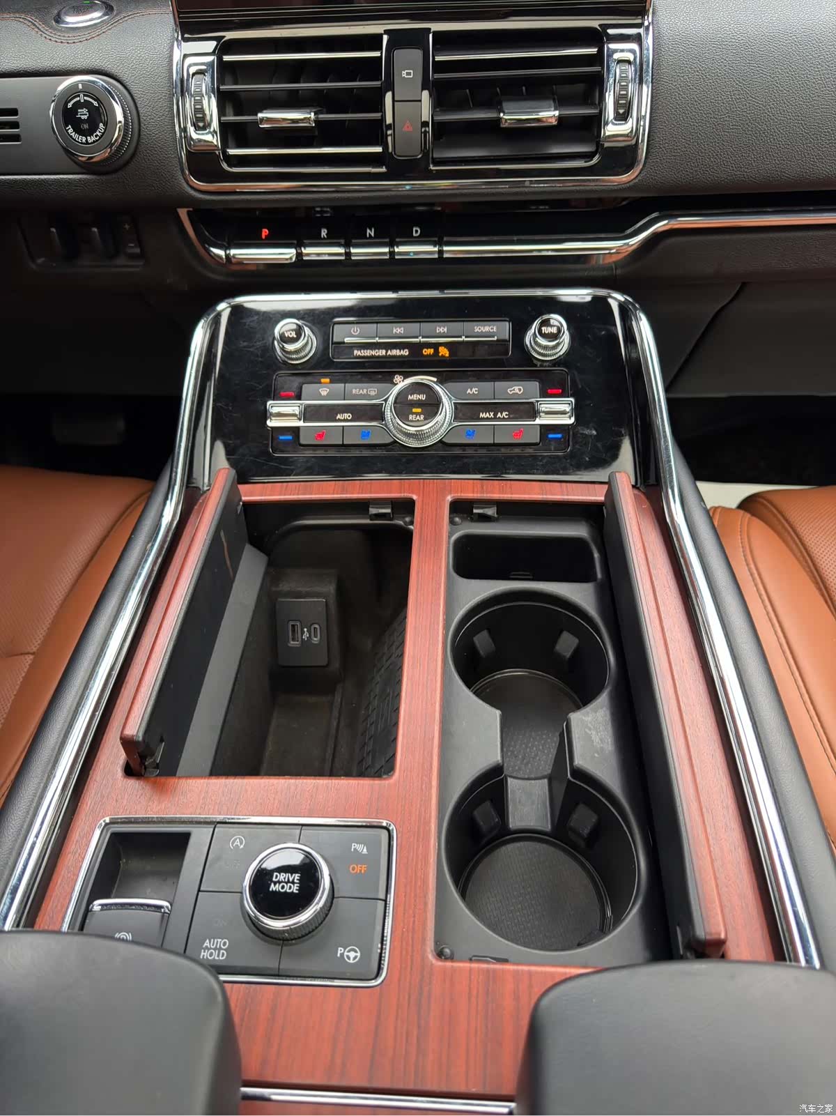 Lincoln Navigator, 2022 15