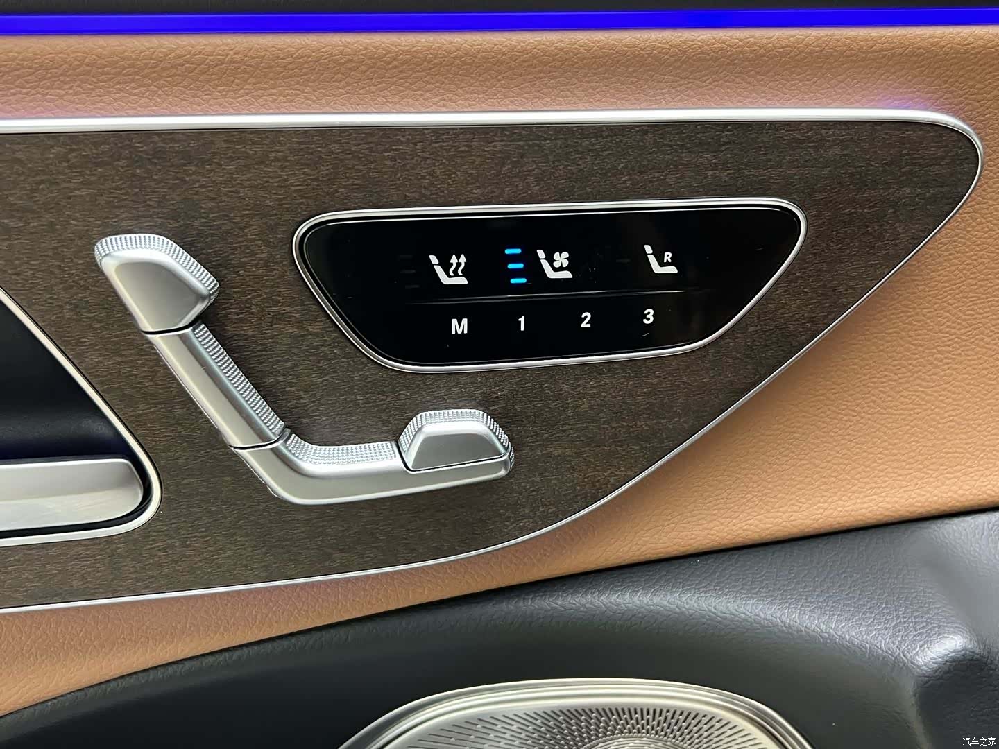 Mercedes-Benz E-Class, 2024 18