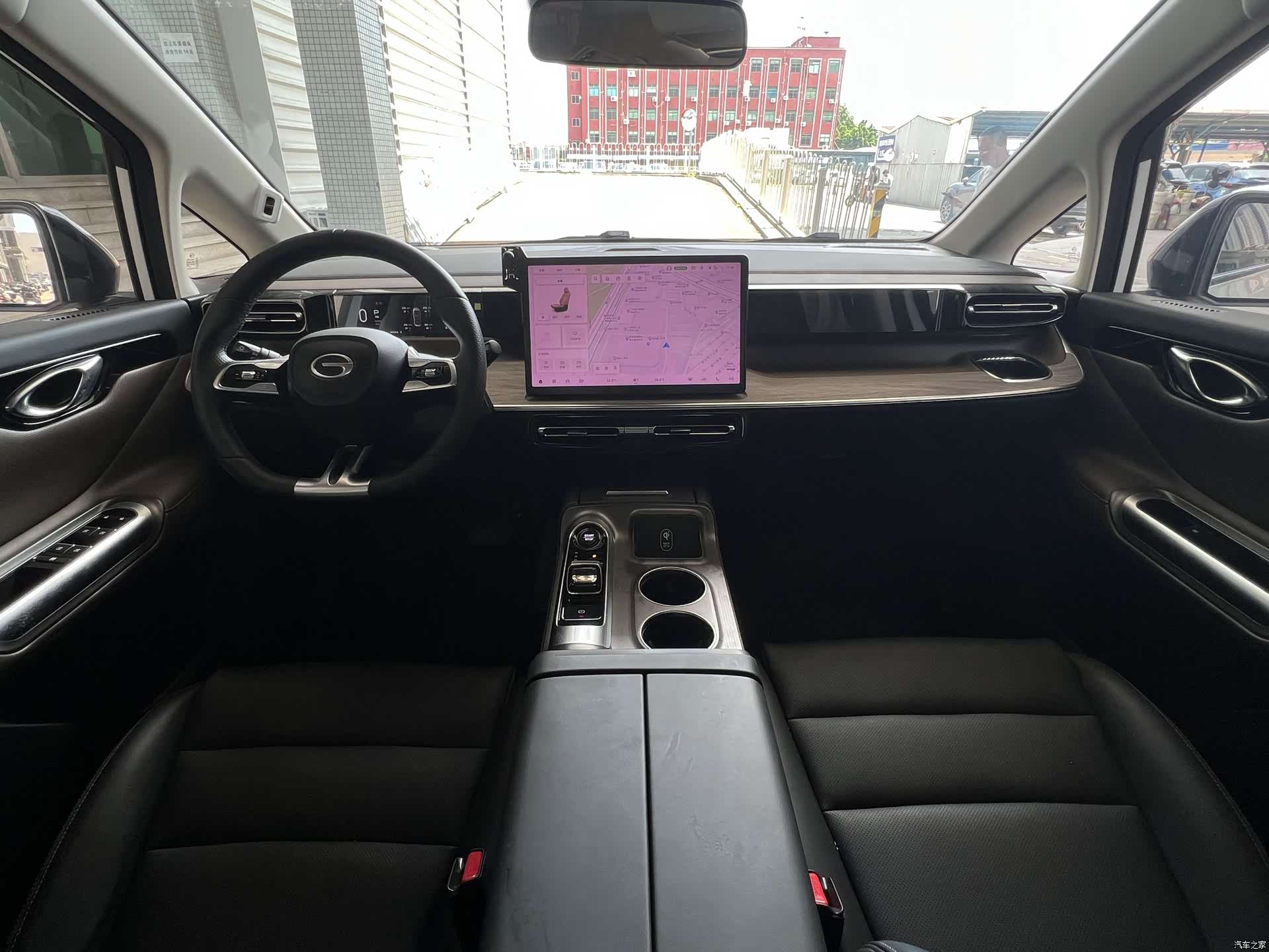 Trumpchi E8, 2024 15