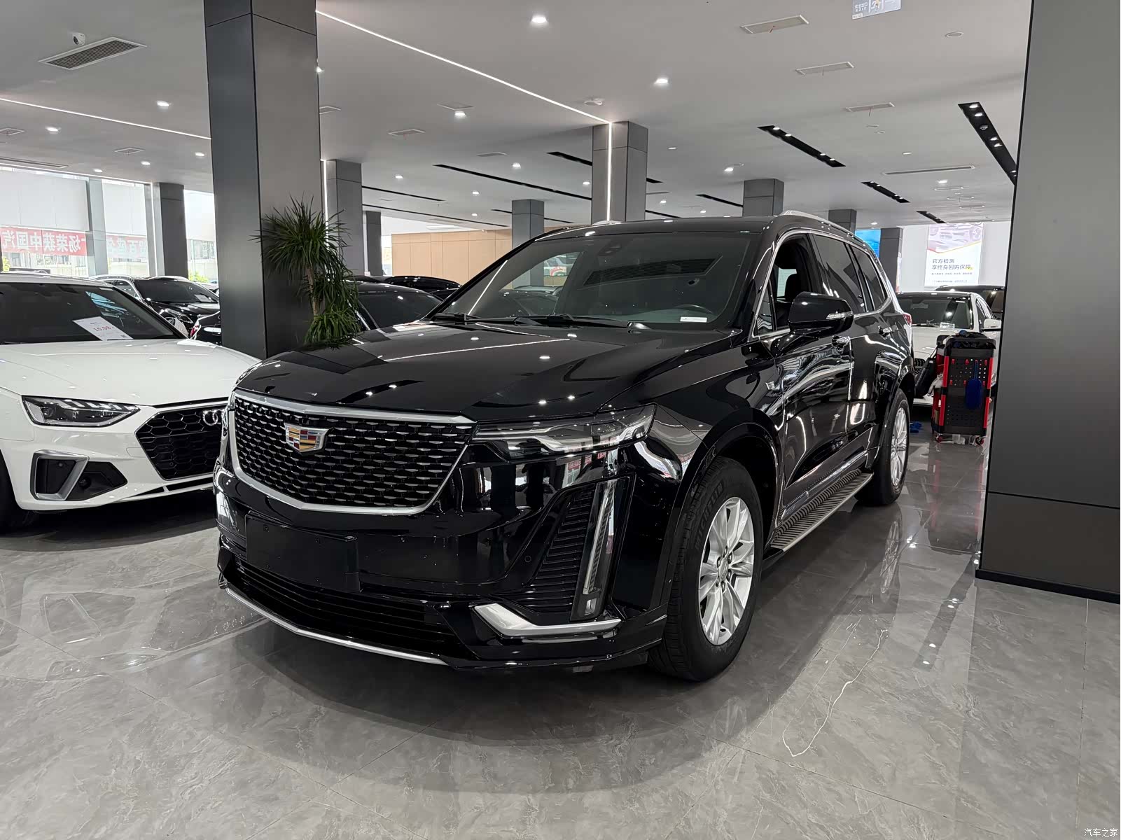 Cadillac XT6