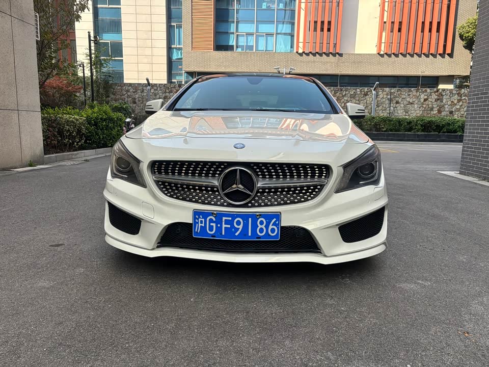 Mercedes-Benz CLA