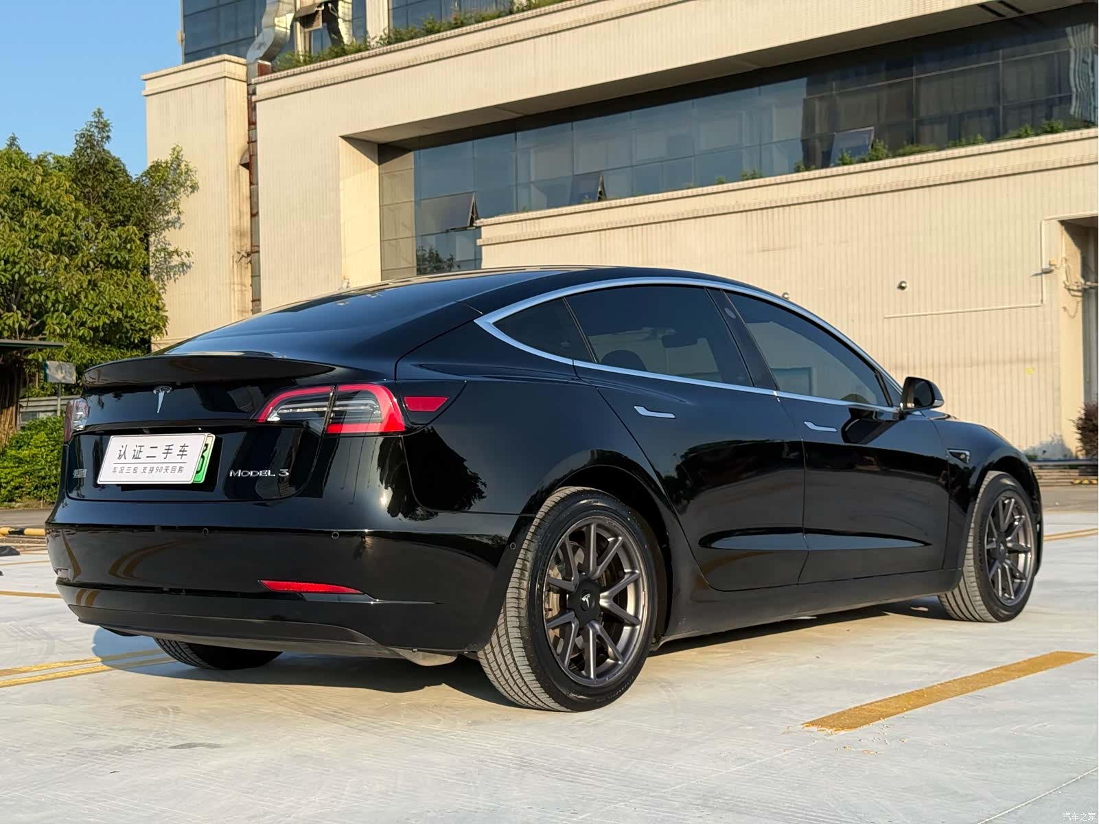 Tesla Model 3, 2020 15