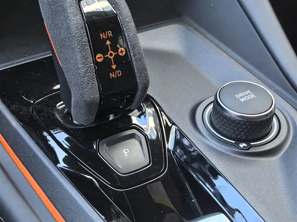 Lynk & Co 02 Hatchback