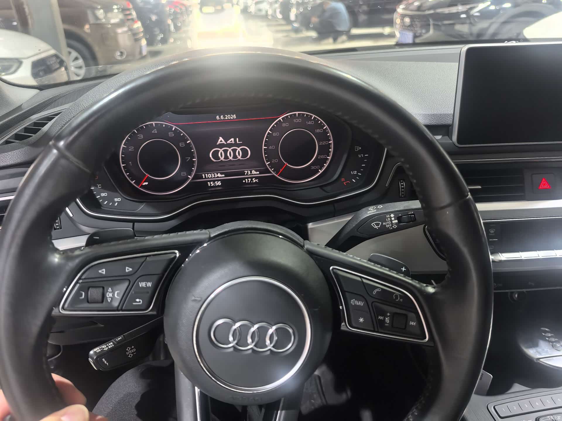 Audi A4L, 2018 8