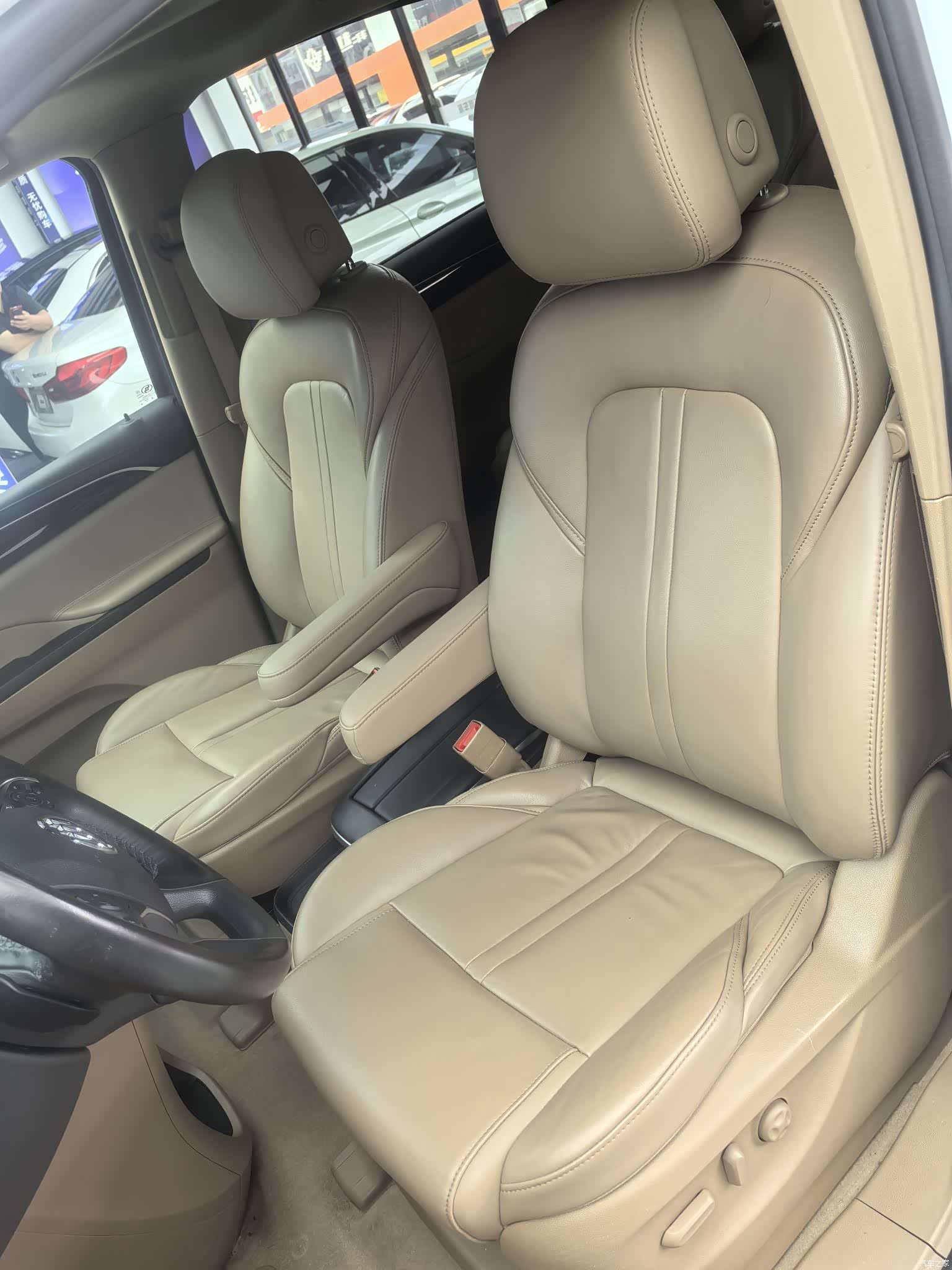 Buick GL8, 2018 12