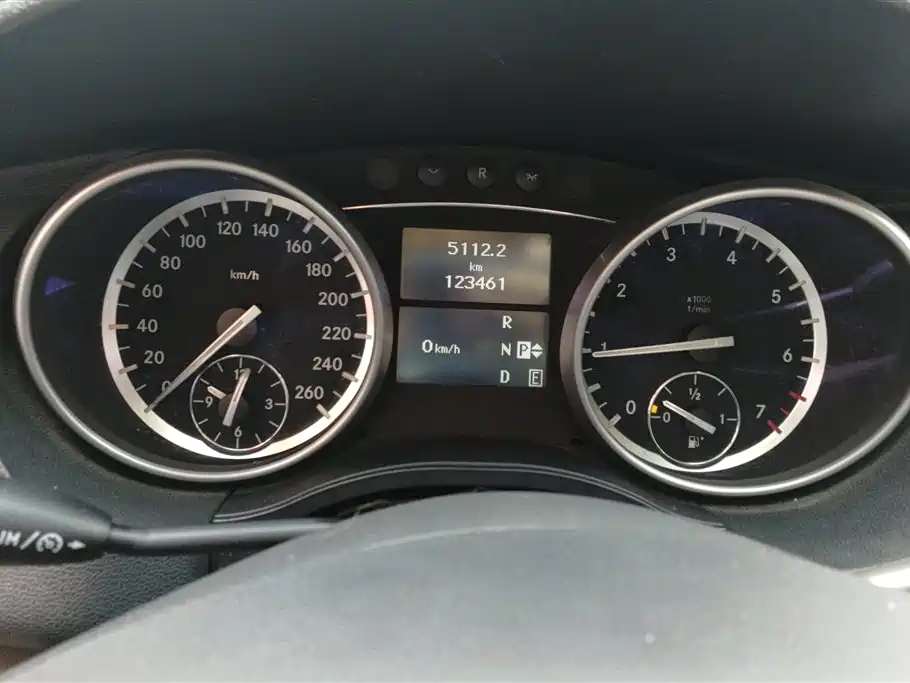 Mercedes-Benz R-class