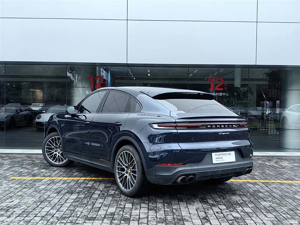 Porsche Cayenne, 2024 3